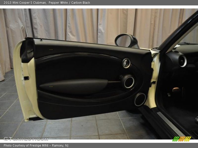 Pepper White / Carbon Black 2013 Mini Cooper S Clubman