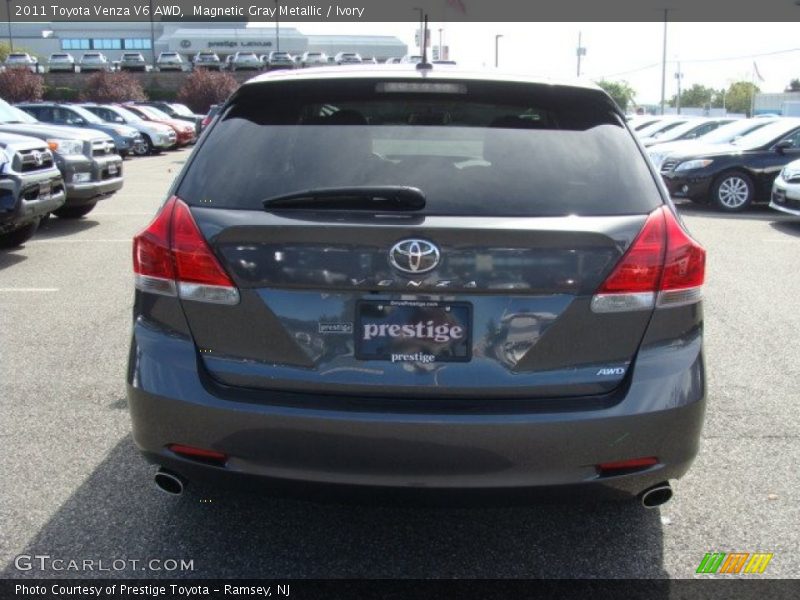 Magnetic Gray Metallic / Ivory 2011 Toyota Venza V6 AWD