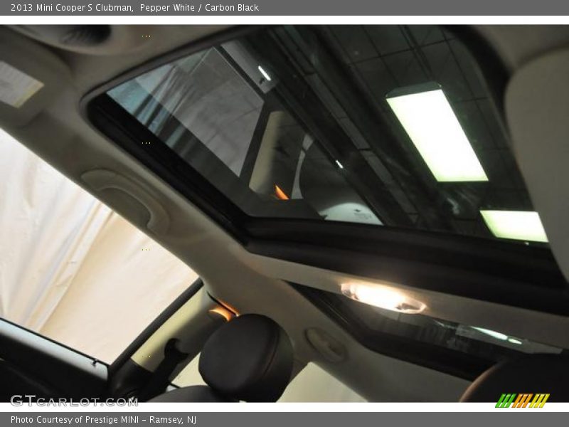 Pepper White / Carbon Black 2013 Mini Cooper S Clubman