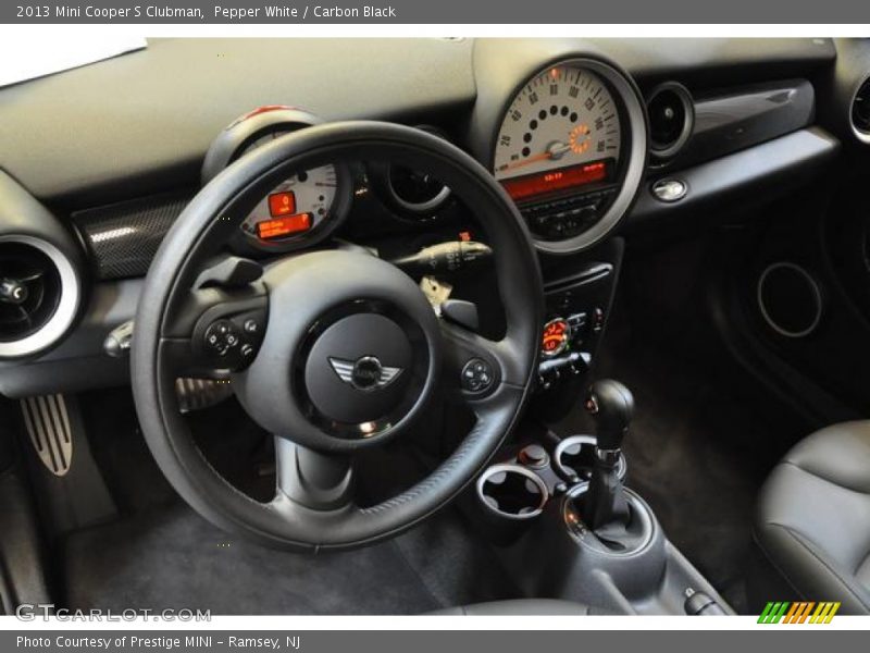 Pepper White / Carbon Black 2013 Mini Cooper S Clubman
