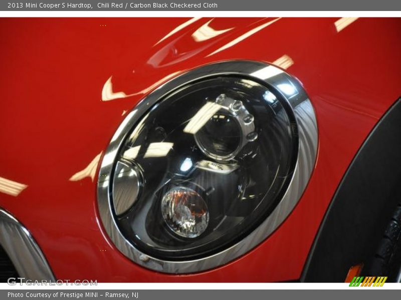 Chili Red / Carbon Black Checkered Cloth 2013 Mini Cooper S Hardtop