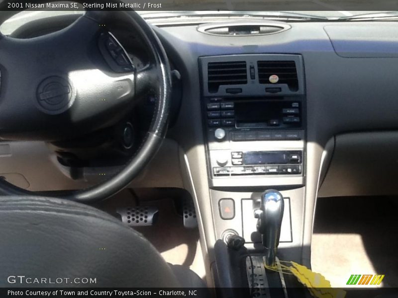 Sterling Mist Metallic / Frost 2001 Nissan Maxima SE