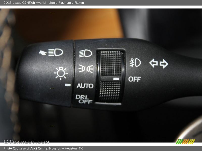 Controls of 2013 GS 450h Hybrid