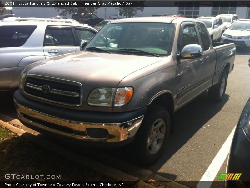 Thunder Gray Metallic / Oak 2001 Toyota Tundra SR5 Extended Cab
