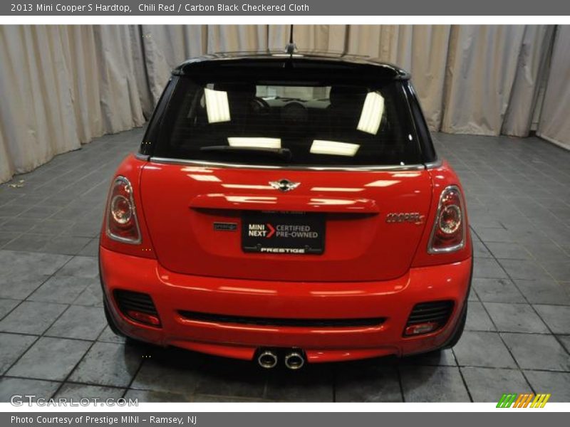 Chili Red / Carbon Black Checkered Cloth 2013 Mini Cooper S Hardtop