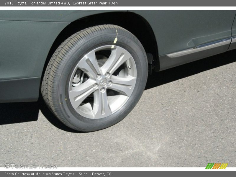 Cypress Green Pearl / Ash 2013 Toyota Highlander Limited 4WD
