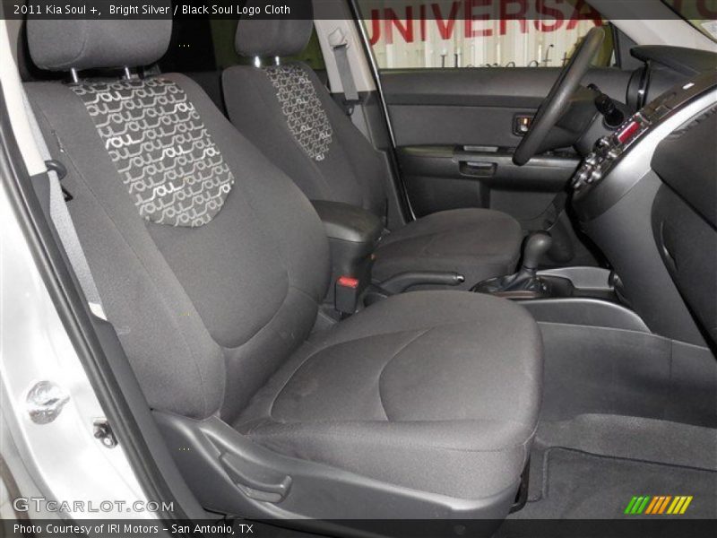 Bright Silver / Black Soul Logo Cloth 2011 Kia Soul +
