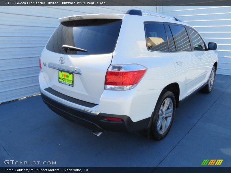 Blizzard White Pearl / Ash 2012 Toyota Highlander Limited