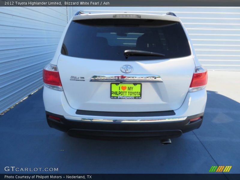 Blizzard White Pearl / Ash 2012 Toyota Highlander Limited
