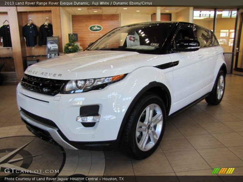 Front 3/4 View of 2013 Range Rover Evoque Dynamic