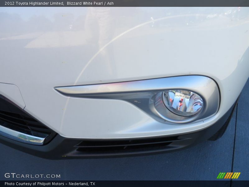 Blizzard White Pearl / Ash 2012 Toyota Highlander Limited