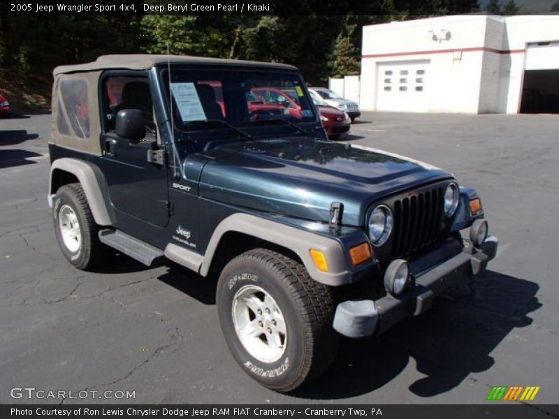 Front 3/4 View of 2005 Wrangler Sport 4x4