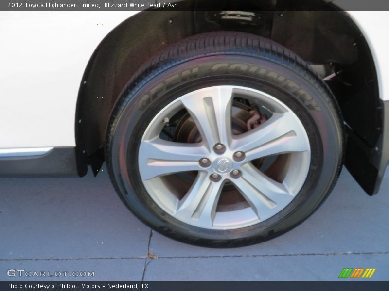 Blizzard White Pearl / Ash 2012 Toyota Highlander Limited
