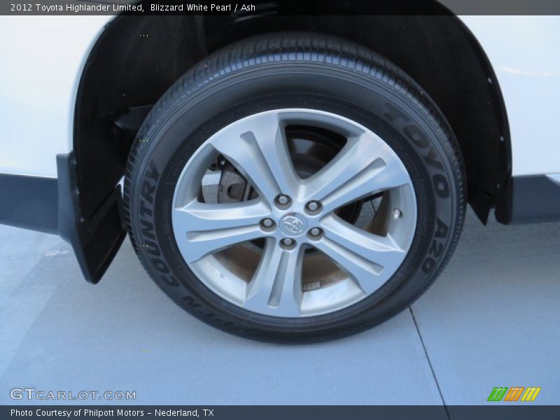 Blizzard White Pearl / Ash 2012 Toyota Highlander Limited