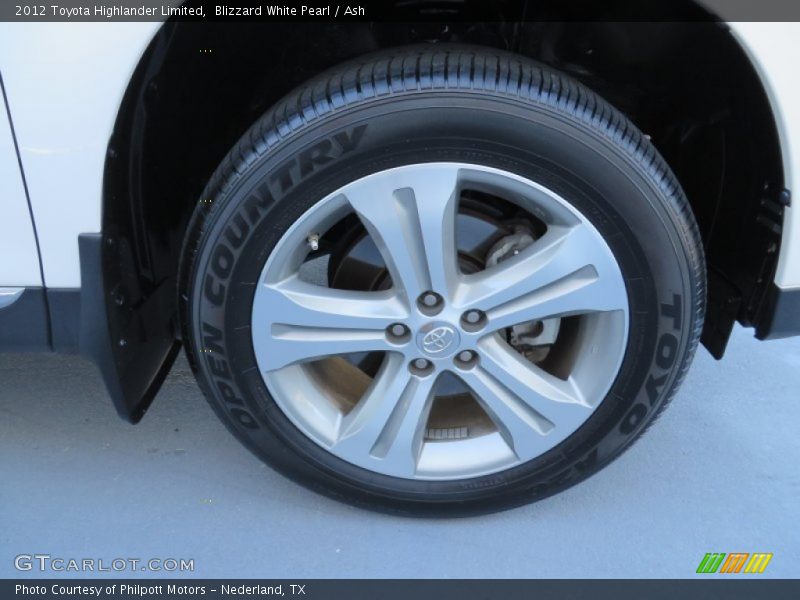 Blizzard White Pearl / Ash 2012 Toyota Highlander Limited