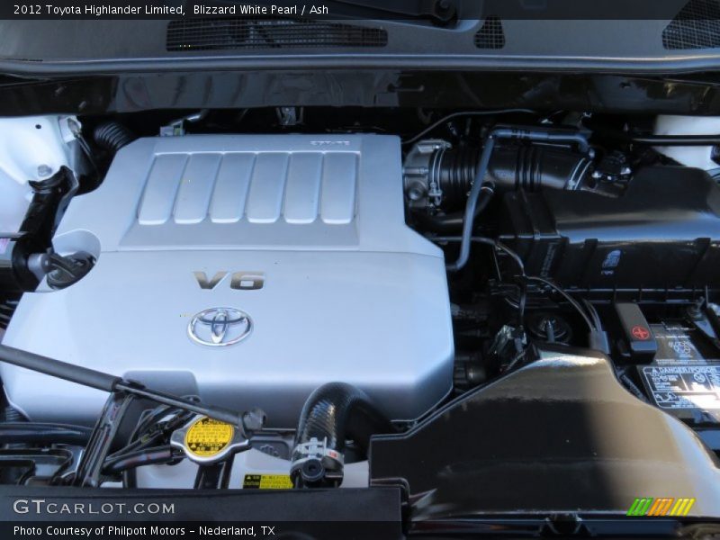 Blizzard White Pearl / Ash 2012 Toyota Highlander Limited