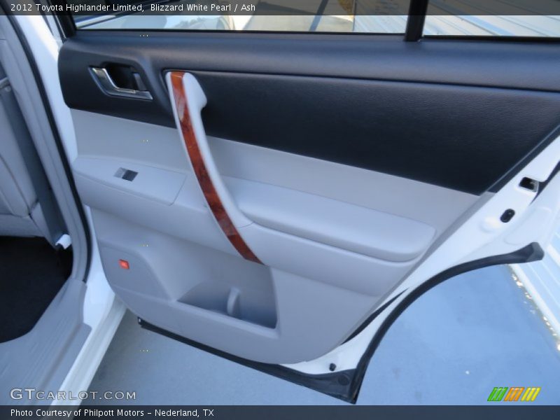 Blizzard White Pearl / Ash 2012 Toyota Highlander Limited