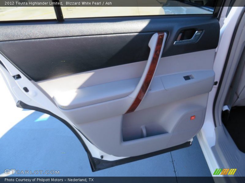 Blizzard White Pearl / Ash 2012 Toyota Highlander Limited