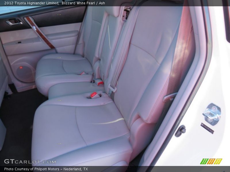 Blizzard White Pearl / Ash 2012 Toyota Highlander Limited