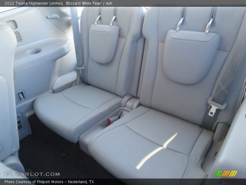 Blizzard White Pearl / Ash 2012 Toyota Highlander Limited