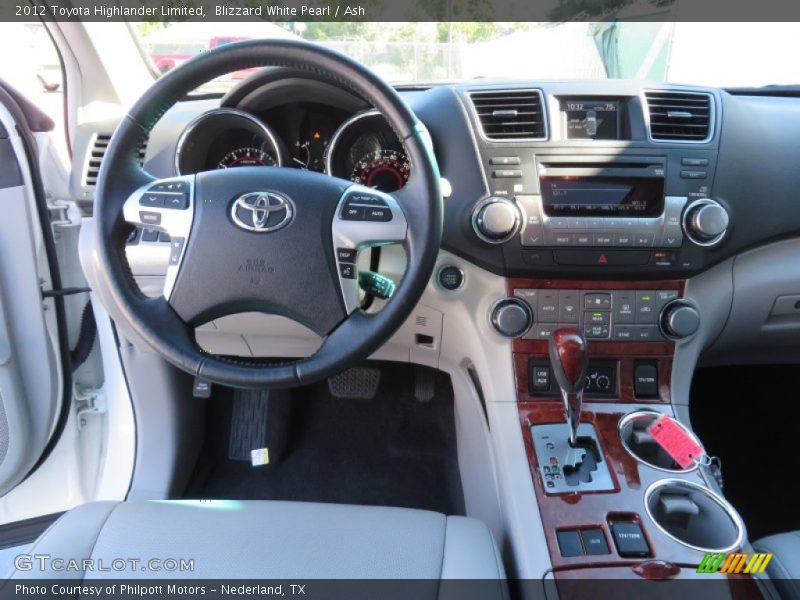 Blizzard White Pearl / Ash 2012 Toyota Highlander Limited