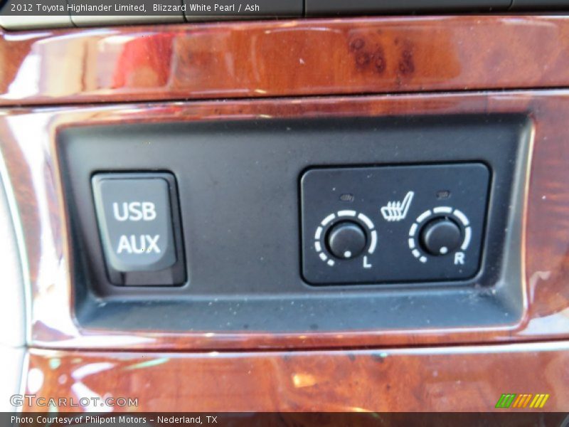 Blizzard White Pearl / Ash 2012 Toyota Highlander Limited