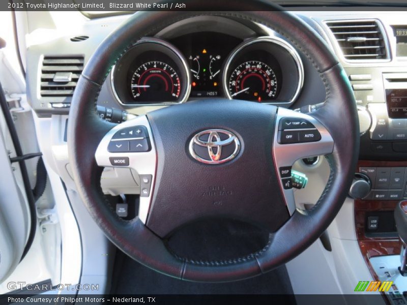 Blizzard White Pearl / Ash 2012 Toyota Highlander Limited