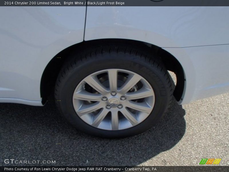 Bright White / Black/Light Frost Beige 2014 Chrysler 200 Limited Sedan