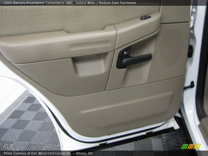 Oxford White / Medium Dark Parchment 2003 Mercury Mountaineer Convenience AWD