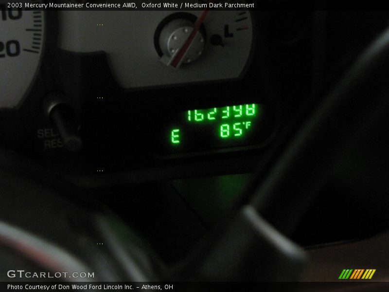 Oxford White / Medium Dark Parchment 2003 Mercury Mountaineer Convenience AWD