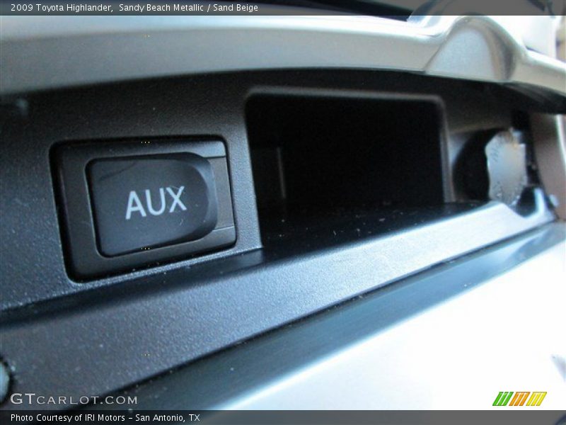 Sandy Beach Metallic / Sand Beige 2009 Toyota Highlander