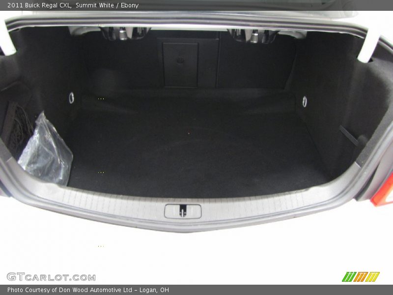 Summit White / Ebony 2011 Buick Regal CXL