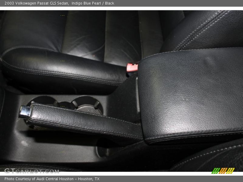 Indigo Blue Pearl / Black 2003 Volkswagen Passat GLS Sedan