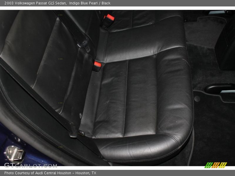 Indigo Blue Pearl / Black 2003 Volkswagen Passat GLS Sedan