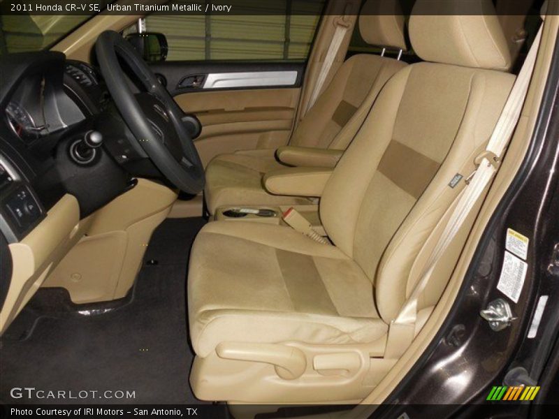 Urban Titanium Metallic / Ivory 2011 Honda CR-V SE