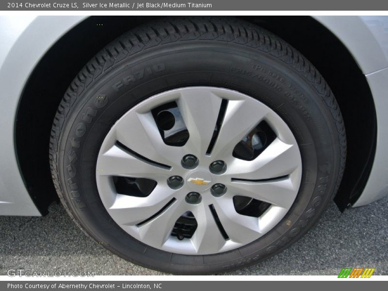 Silver Ice Metallic / Jet Black/Medium Titanium 2014 Chevrolet Cruze LS