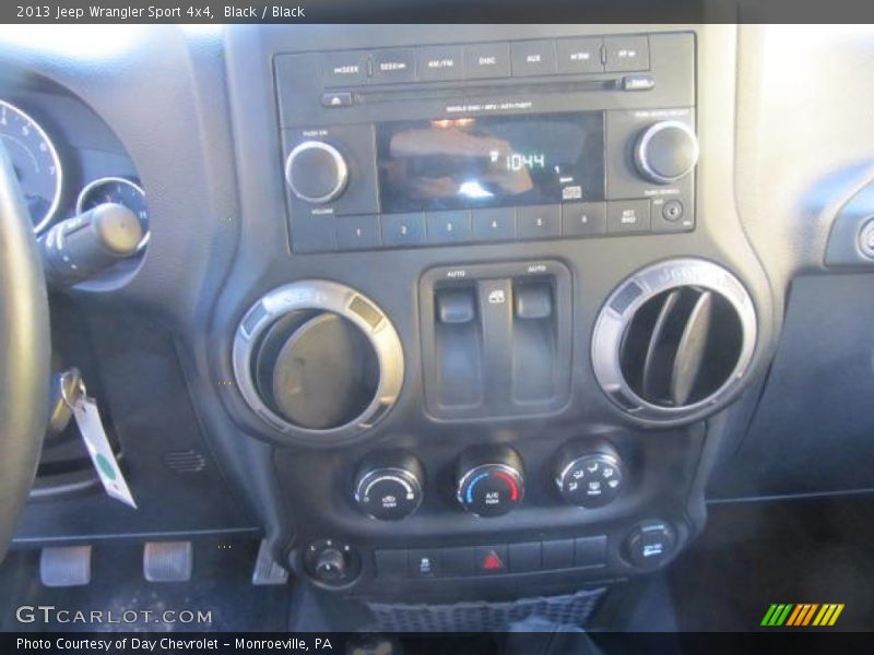 Black / Black 2013 Jeep Wrangler Sport 4x4