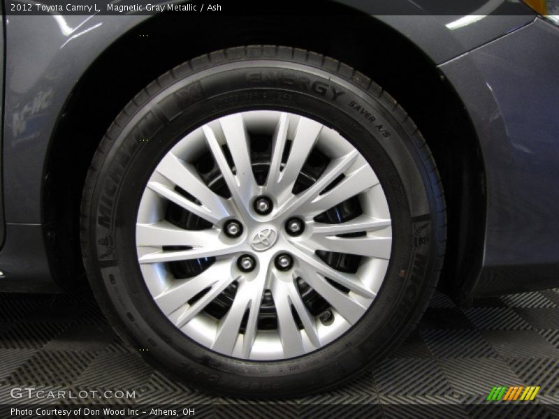 Magnetic Gray Metallic / Ash 2012 Toyota Camry L