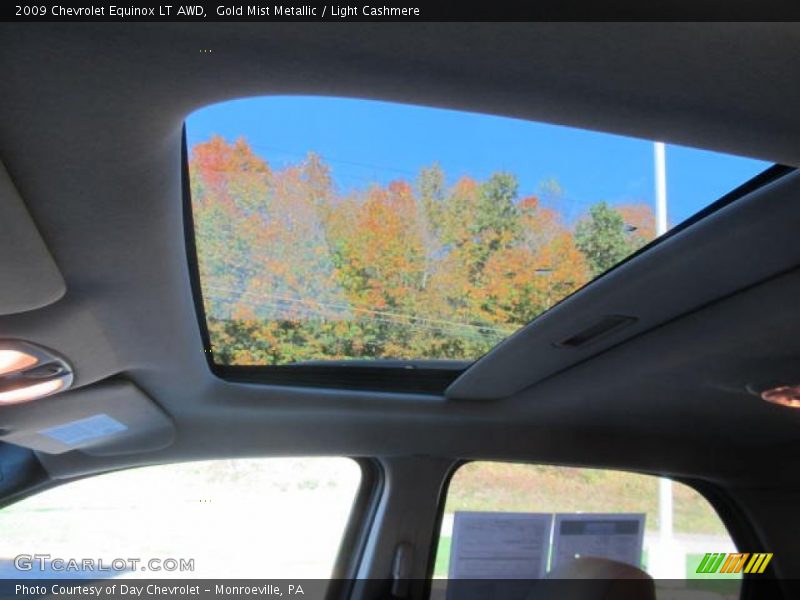 Gold Mist Metallic / Light Cashmere 2009 Chevrolet Equinox LT AWD