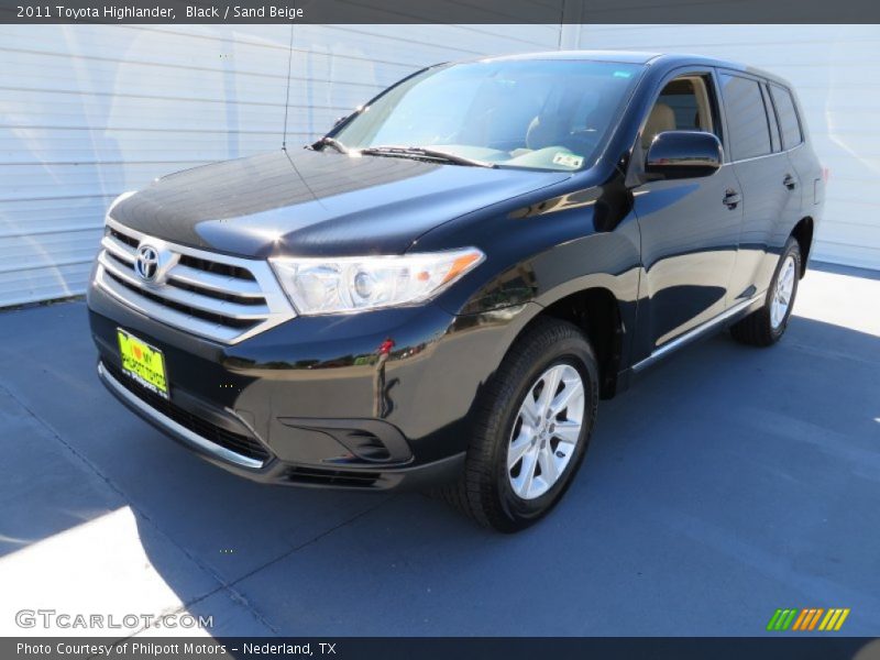 Black / Sand Beige 2011 Toyota Highlander