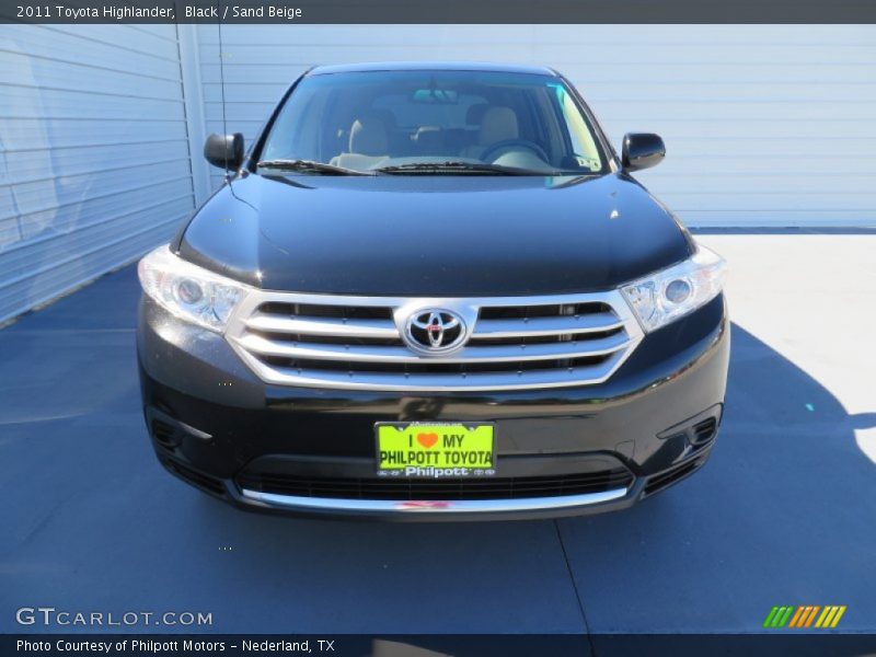 Black / Sand Beige 2011 Toyota Highlander