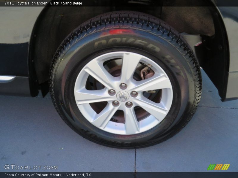 Black / Sand Beige 2011 Toyota Highlander