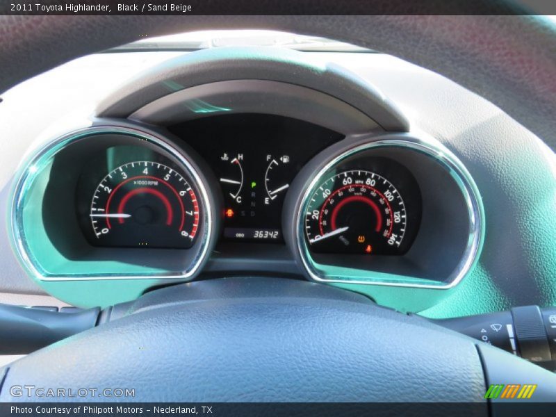 Black / Sand Beige 2011 Toyota Highlander