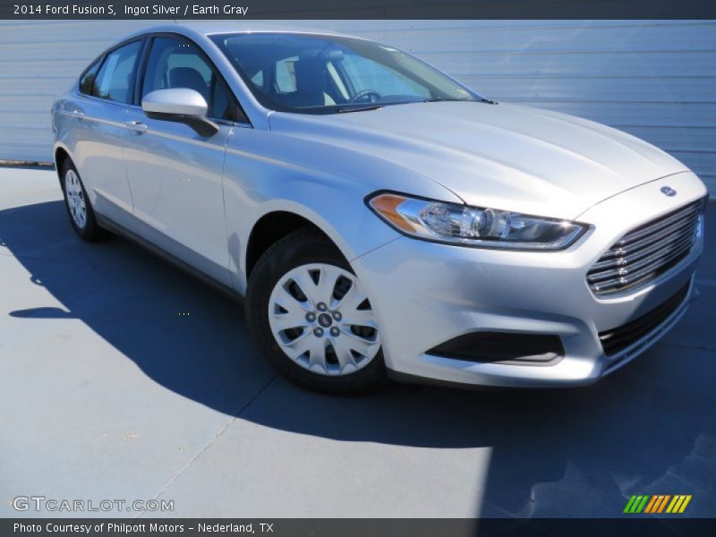 Ingot Silver / Earth Gray 2014 Ford Fusion S