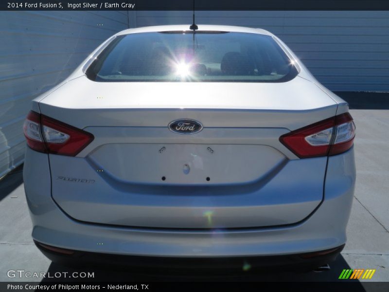 Ingot Silver / Earth Gray 2014 Ford Fusion S