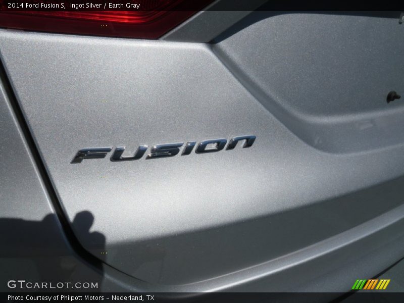 Ingot Silver / Earth Gray 2014 Ford Fusion S
