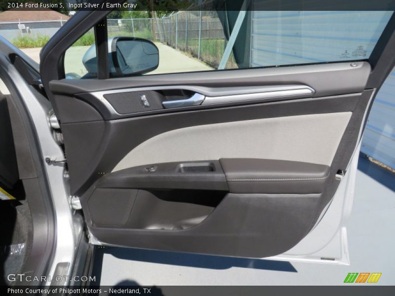 Ingot Silver / Earth Gray 2014 Ford Fusion S