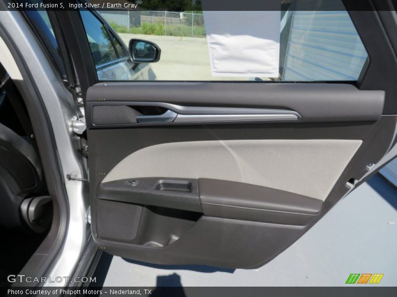 Ingot Silver / Earth Gray 2014 Ford Fusion S