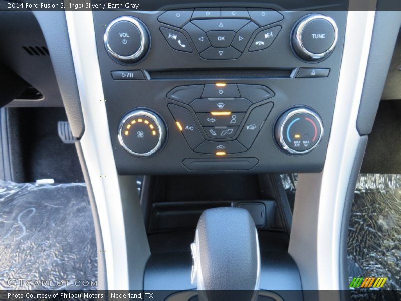 Ingot Silver / Earth Gray 2014 Ford Fusion S