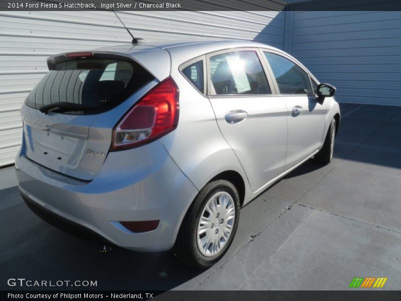 Ingot Silver / Charcoal Black 2014 Ford Fiesta S Hatchback